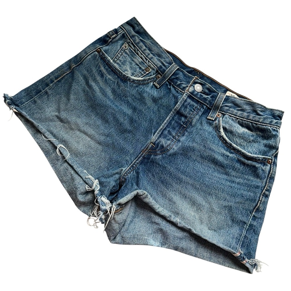 LEVI’S White Oak Cone Denim Selvedge Red Line Wedgie Fit Blue Distressed Shorts